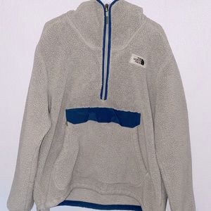 MENS XL North Face Woolen Hoodie